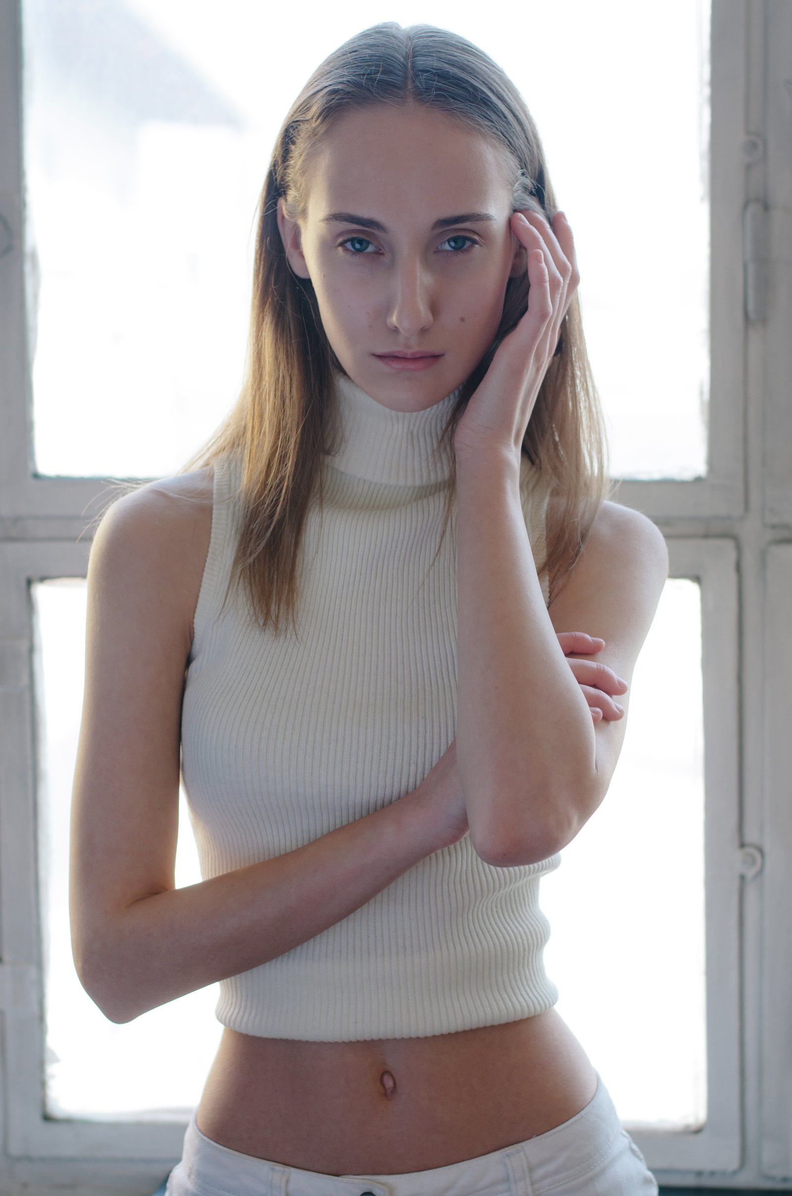 Model feed image