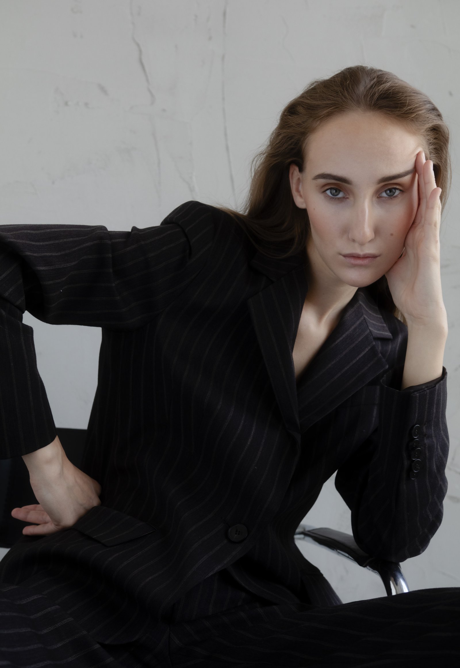 Model feed image