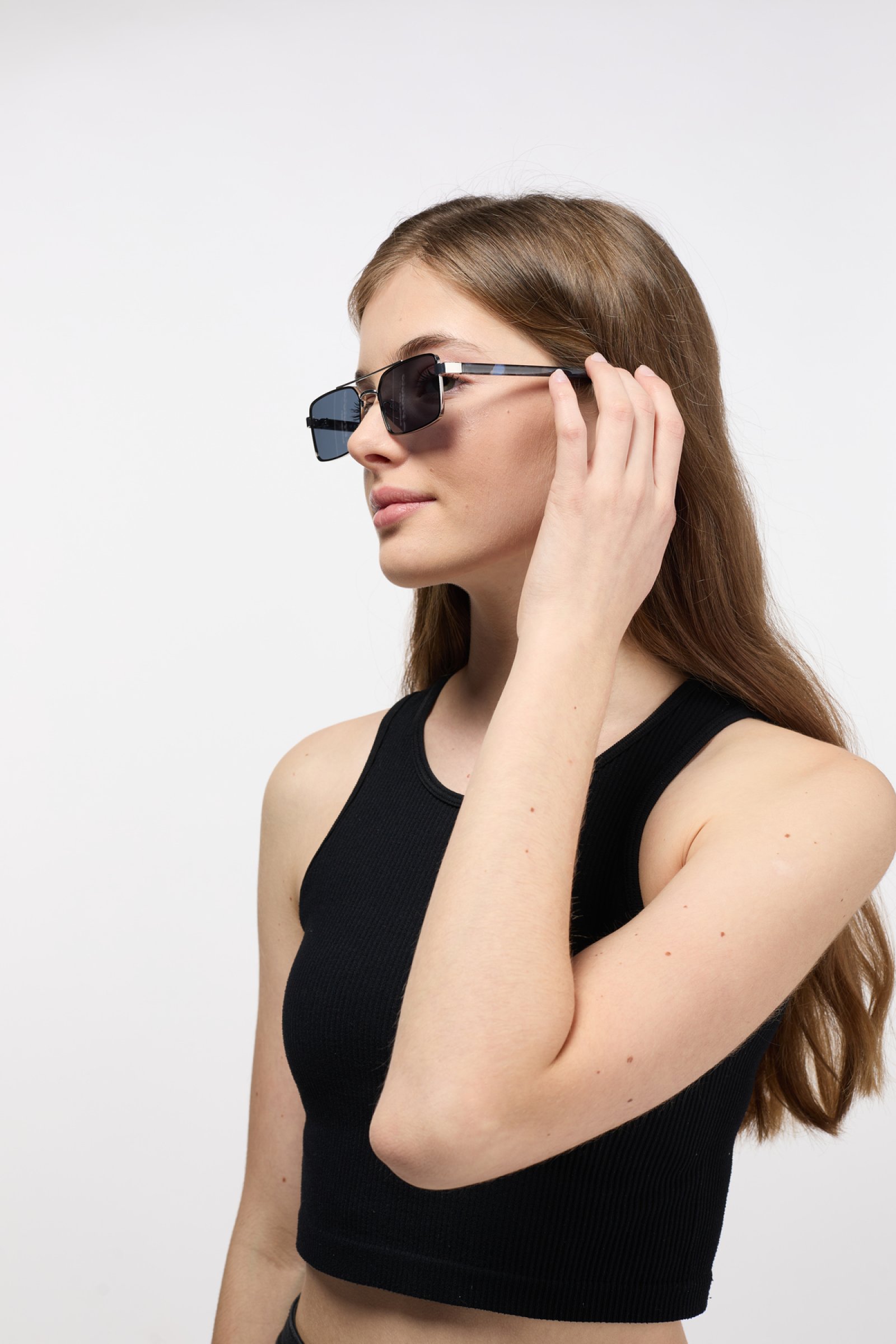 Model feed image