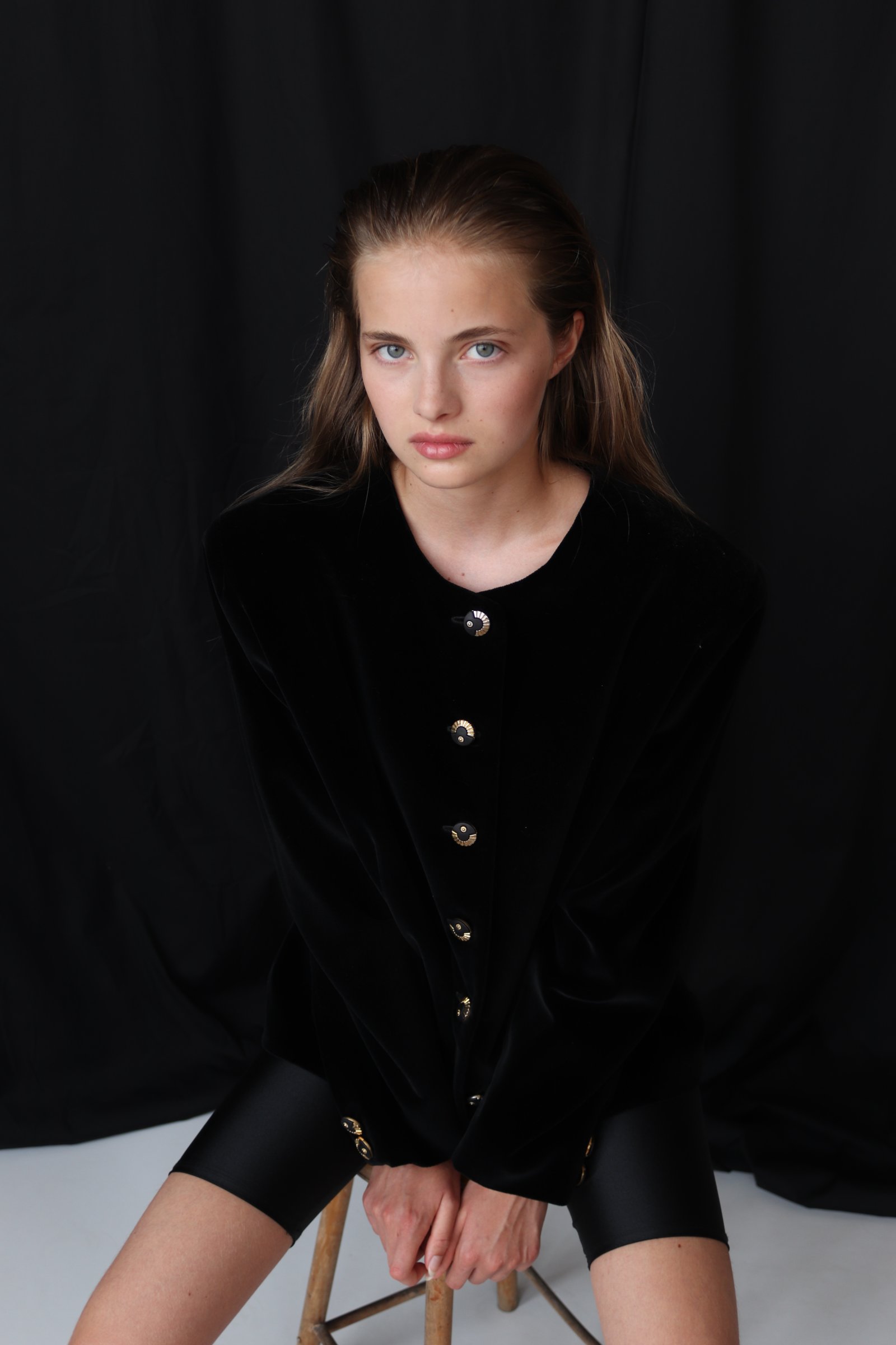 Model feed image