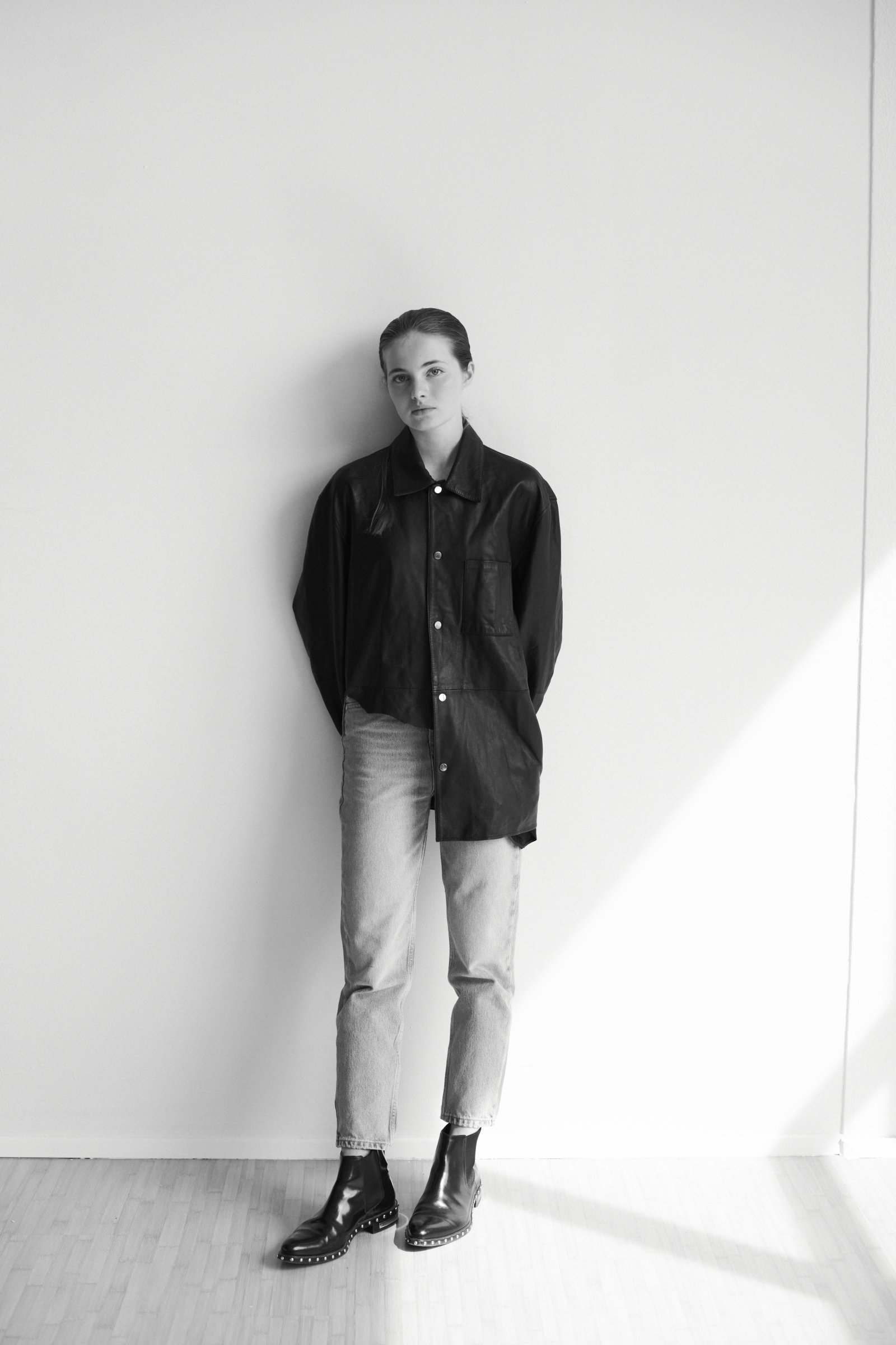 Model feed image