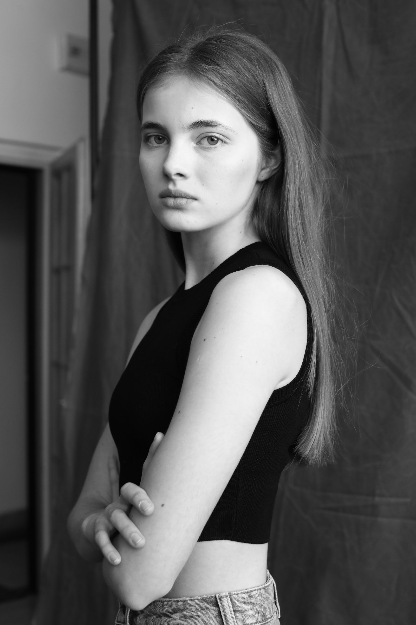Model feed image