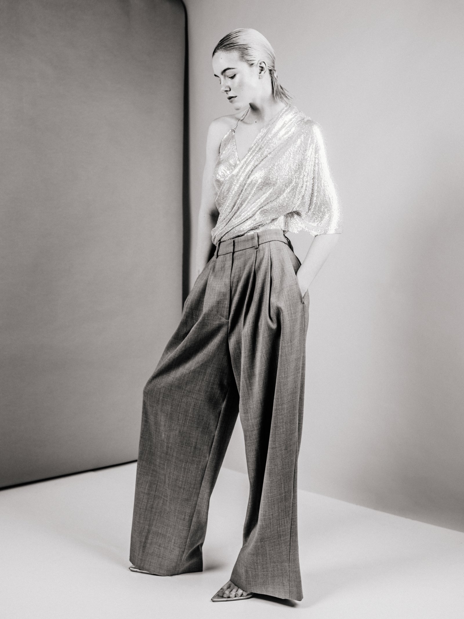 Model feed image