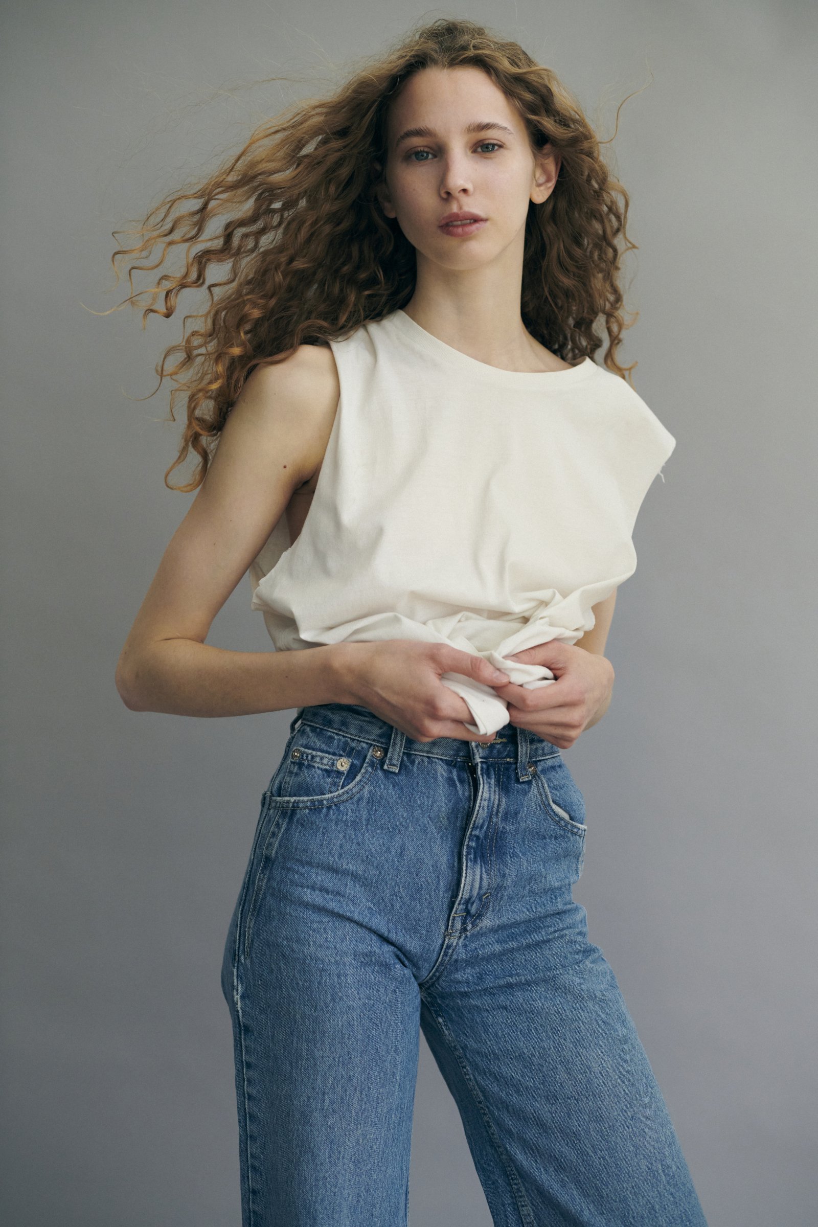 Model feed image