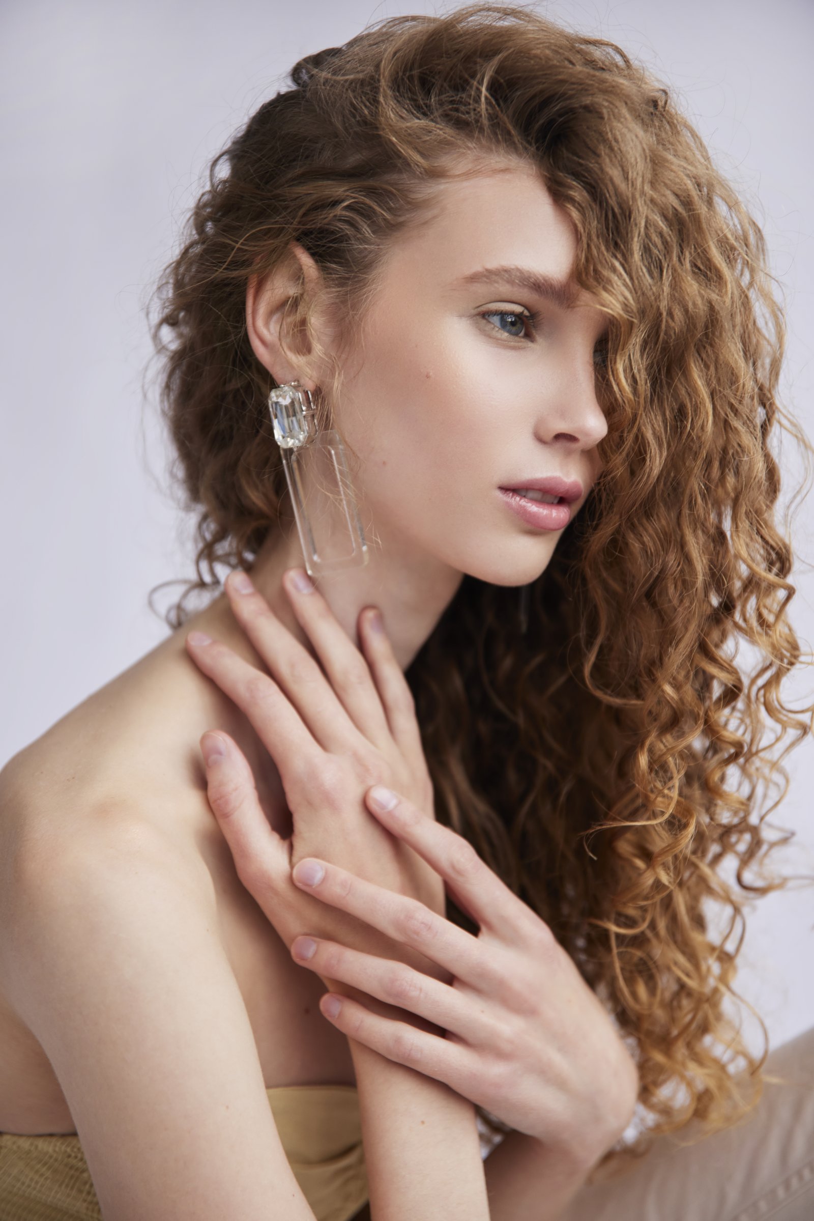 Model feed image