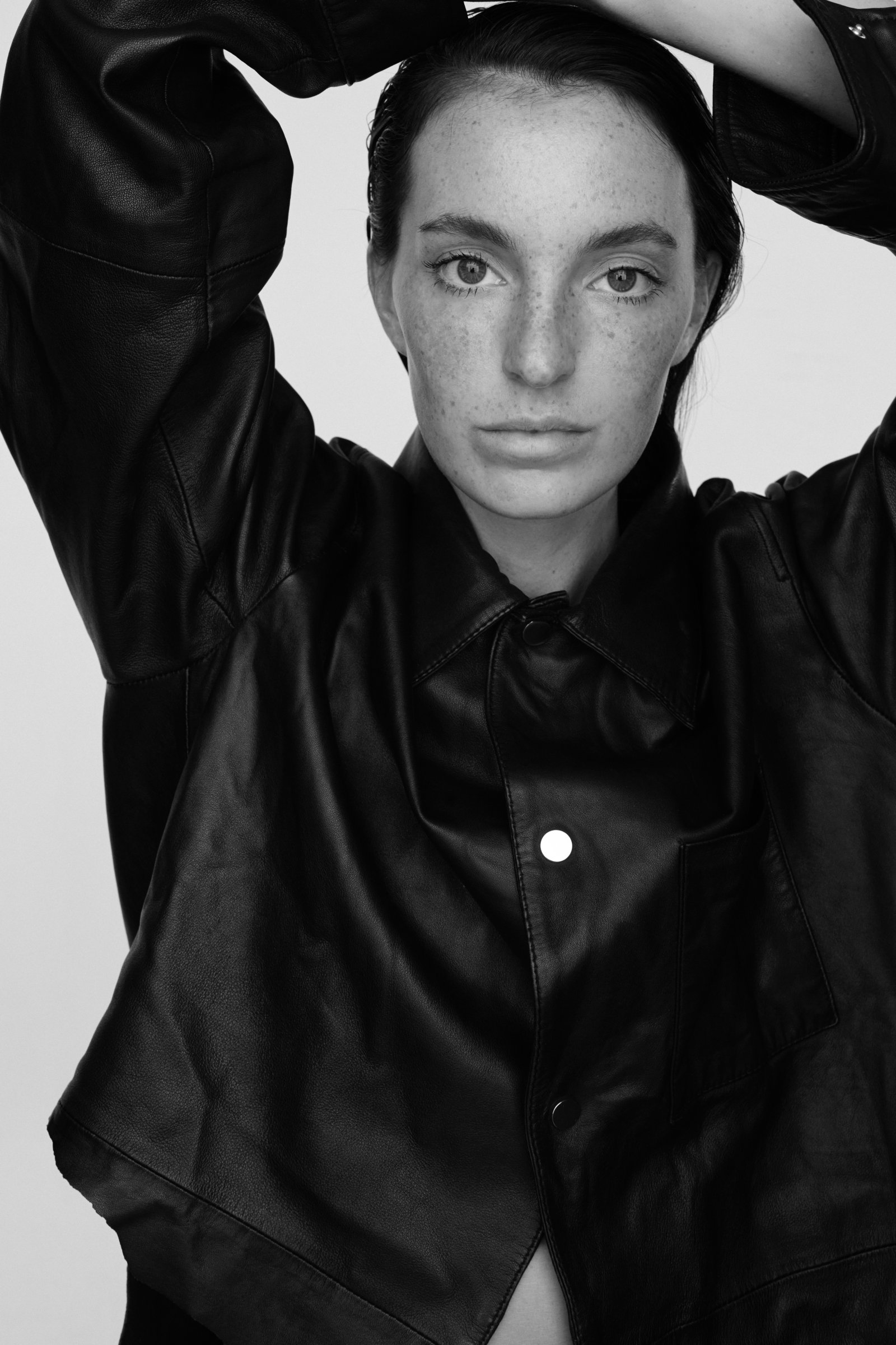 Model feed image