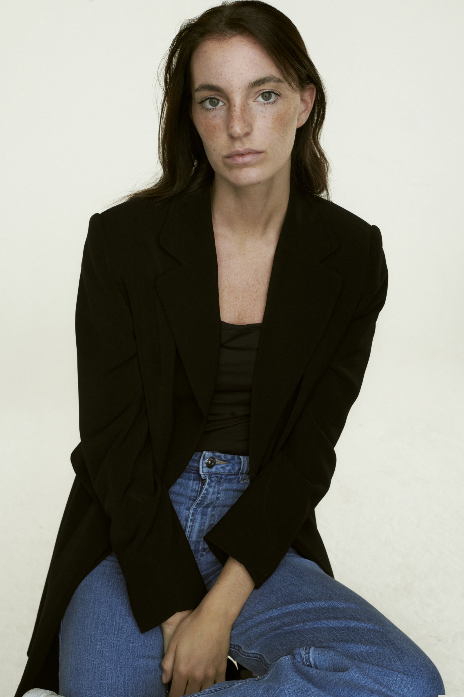 Model feed image