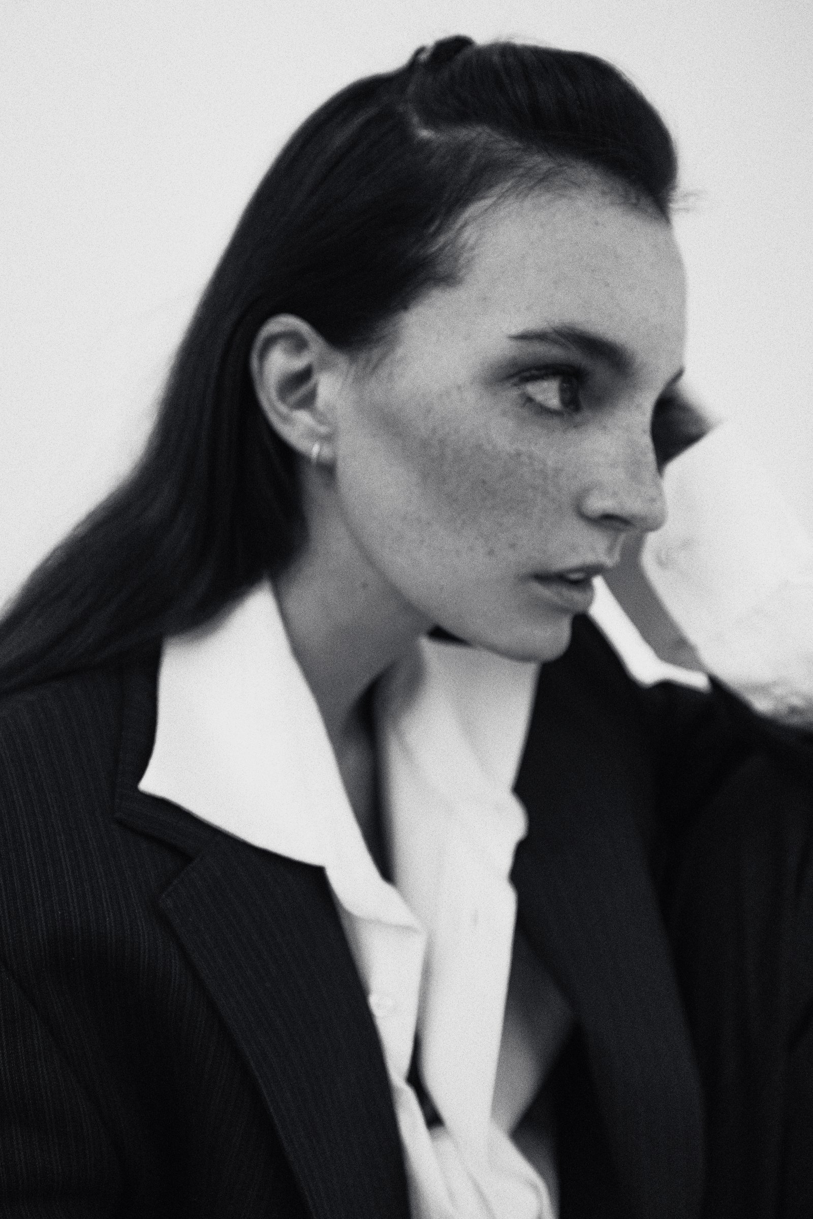 Model feed image