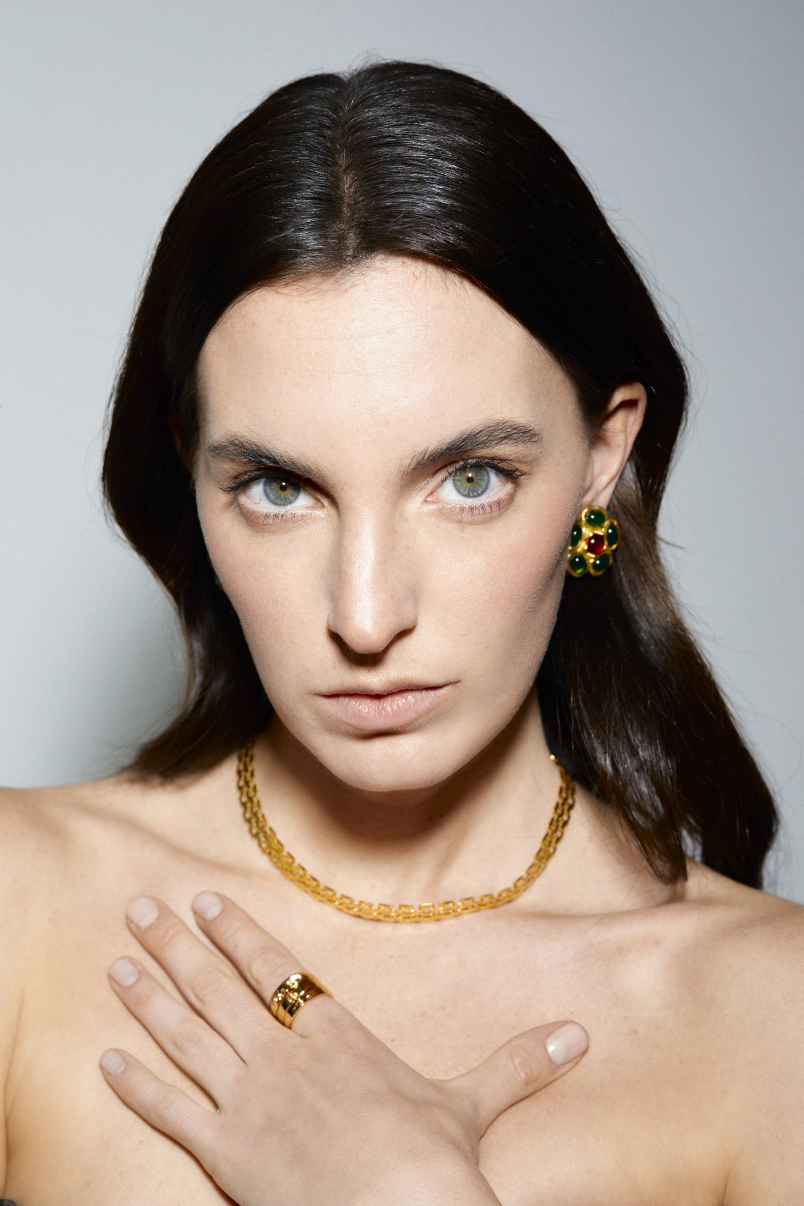 Model feed image