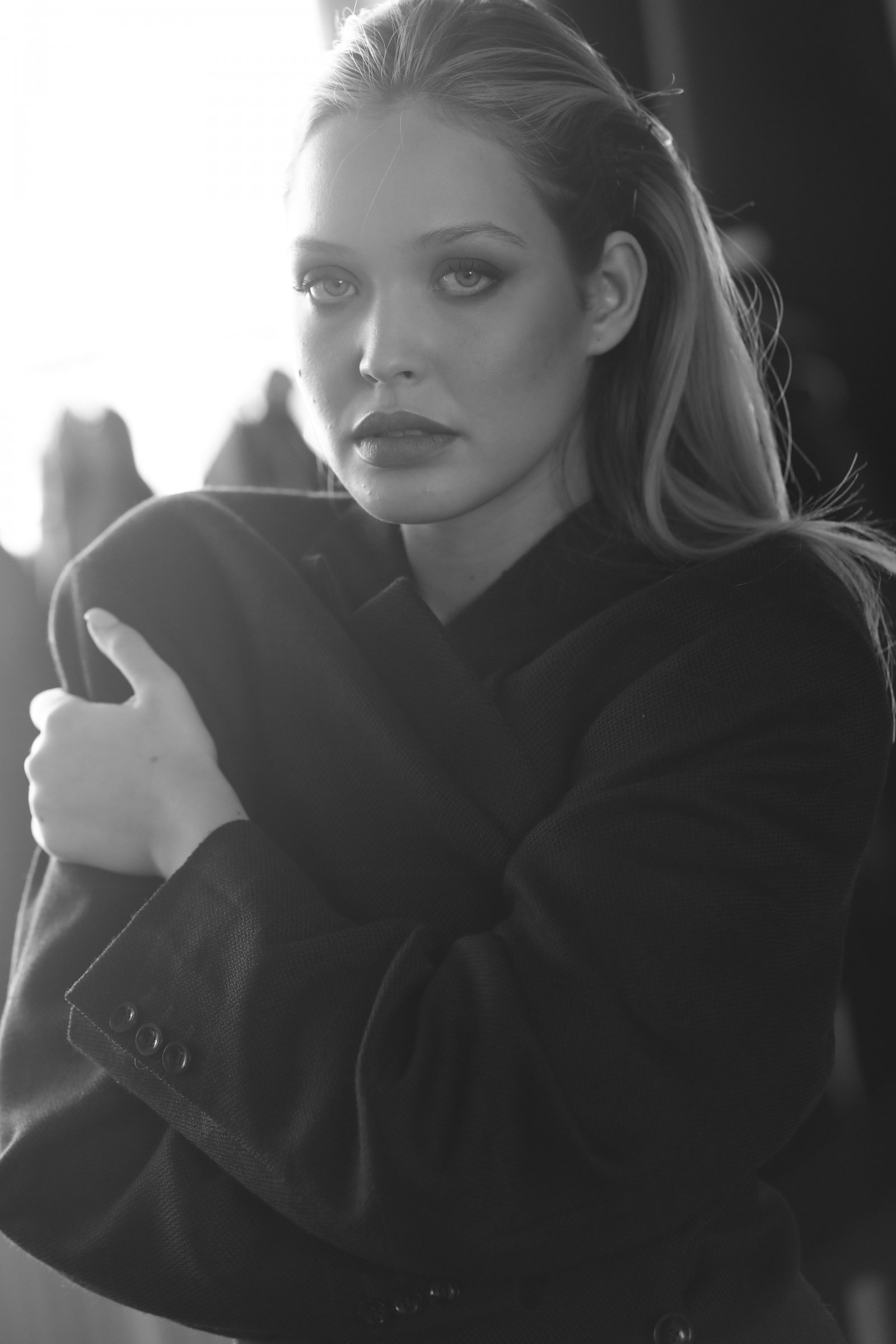 Model feed image