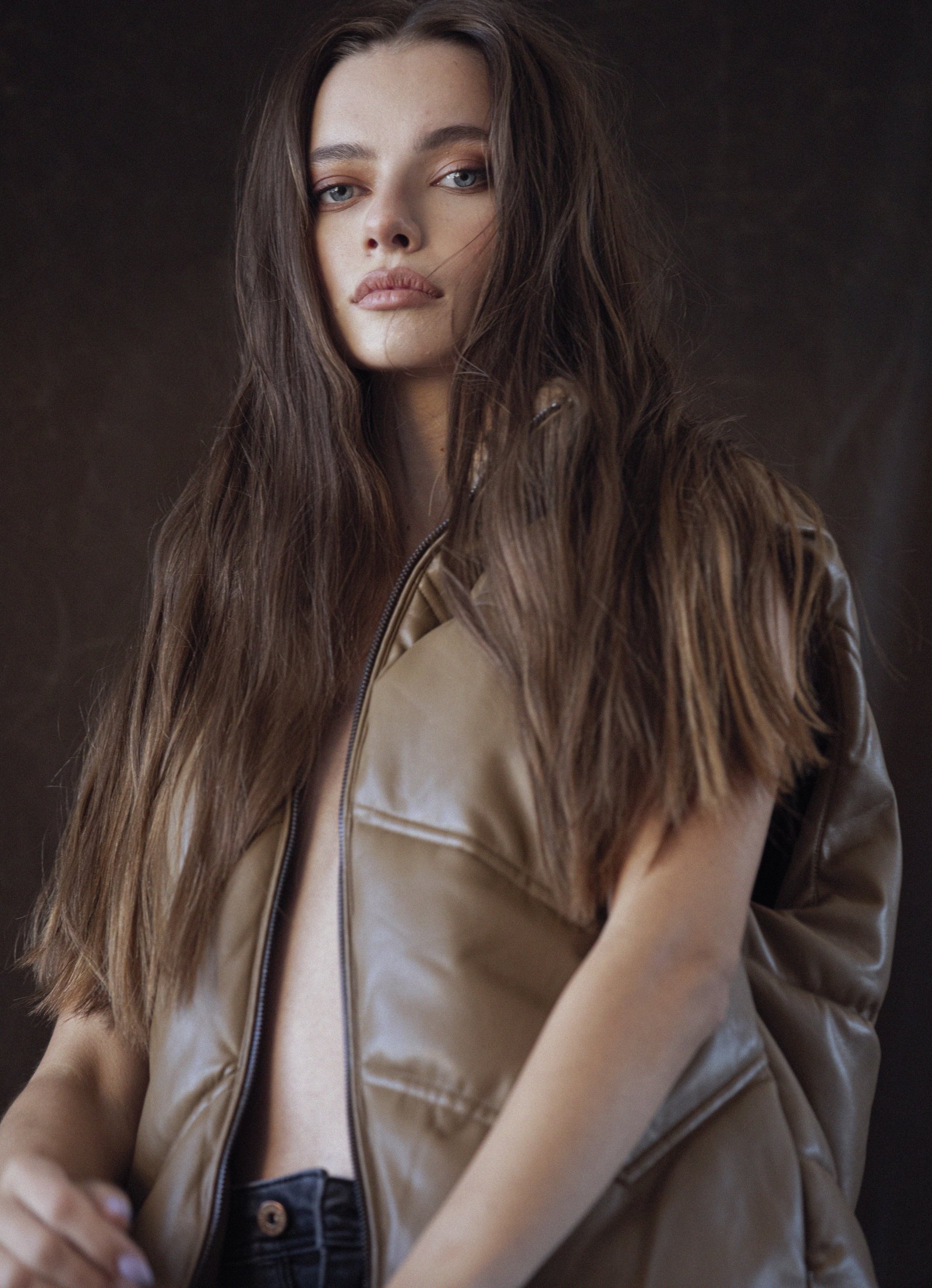Model feed image