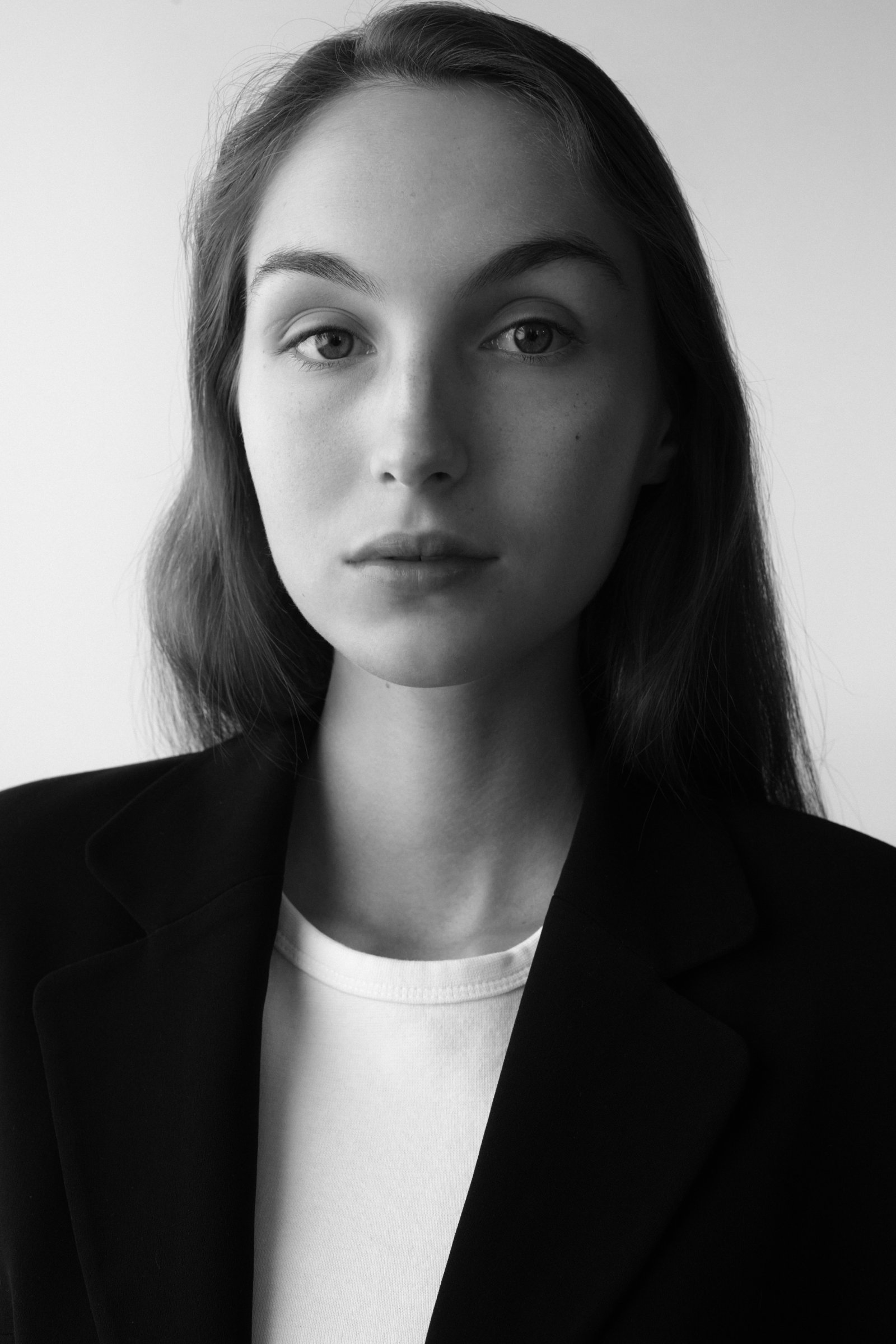 Model feed image