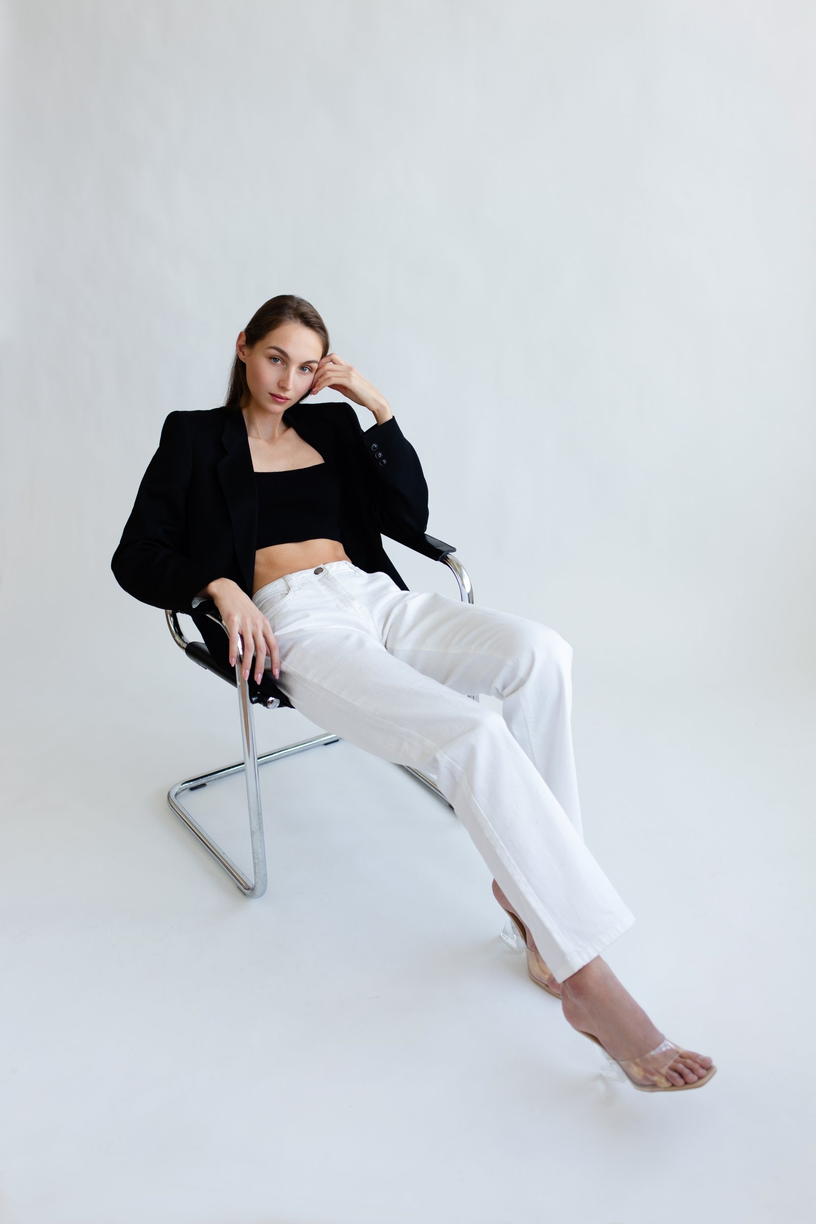 Model feed image
