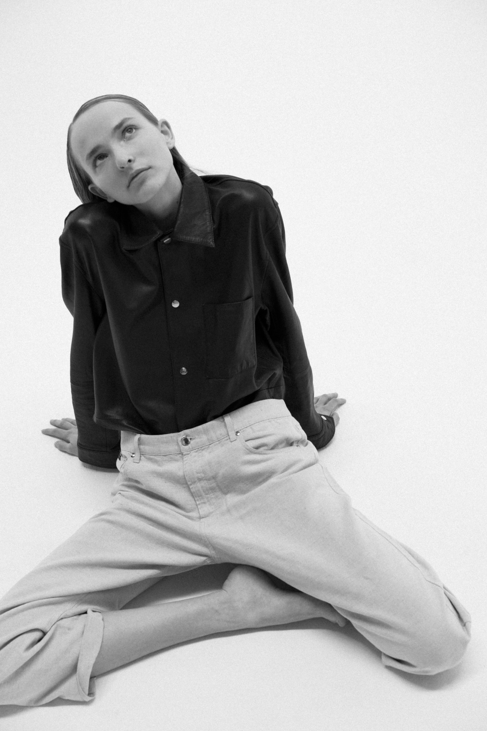 Model feed image
